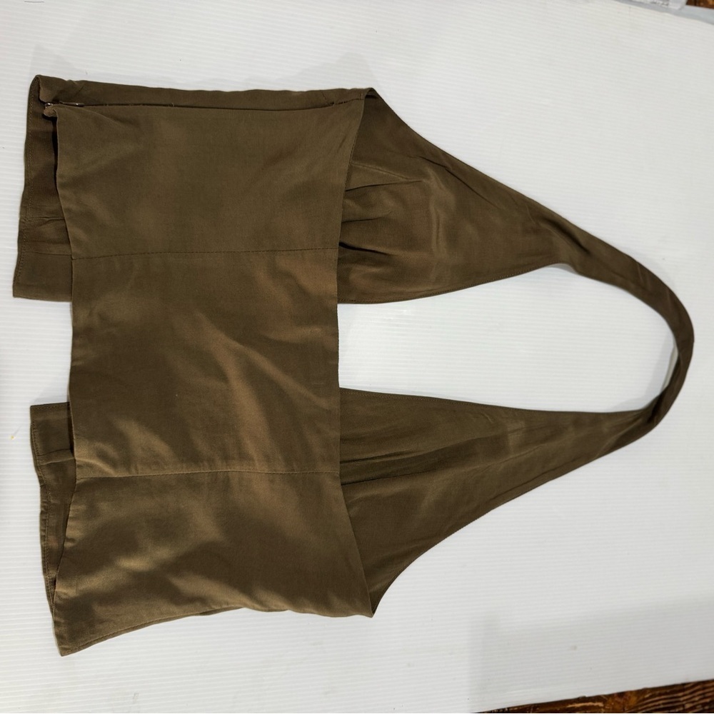 Open Front Halter Top
Mistress Rocks Size M - Green - Picture 5 of 11